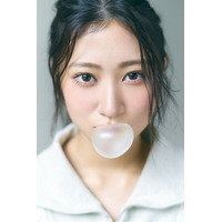 乃木坂46・6期生グラビア企画「Nogizaka Colors」第8弾、川端晃菜が登場！ 画像