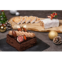 沖縄ハーバービューホテル、ジミーと初コラボの限定クリスマスケーキ発売 画像