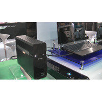 【COMPUTEX TAIPEI 2010（Vol.16）：動画】台湾Shuttle、ノートPCのビデオ機能を強化する外付けアイテム 画像