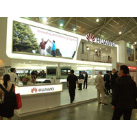 【CommunicAsia2010 Vol.3】ファーウェイ、LTEモデムなど市場投入予定の各種製品を展示 画像