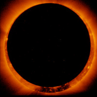 太陽観測衛星「ひので」が見た金環日食が公開に 画像