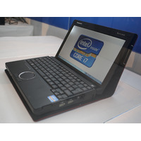未発表機種が続々、「Intel Forum 2011」会場に並んだ新Coreプロセッサー搭載のPC群 画像