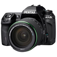 HOYA、デジタル一眼レフの高級機「PENTAX　K-5」にシルバーの限定モデル 画像