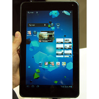 NTTドコモ、Android 3.0搭載デュアルコアタブレット「Optimus Pad L-06C」を31日に発売 画像