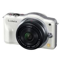 パナソニック、世界最小・最軽量のフラッシュ内蔵レンズ交換式デジタルカメラ「LUMIX DMC-GF3」 画像