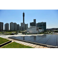 太陽光発電でEVを充電、日産が実証実験を開始 画像