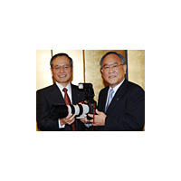 キヤノン、御手洗会長兼社長が経団連会長職に専念するため、内田副社長が社長に昇格 画像
