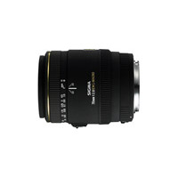 シグマ、中望遠マクロレンズ「MACRO 70mm F2.8 EX DG」 画像