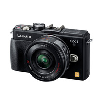 パナソニック、クラシックなデザインが特徴な「LUMIX」の最新デジタル一眼カメラ 画像