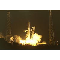 SpaceXの宇宙船「ドラゴン」、ついに歴史的な打ち上げに成功 画像