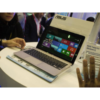 【COMPUTEX TAIPEI 2012 Vol.11】ASUSTeKの新タブレット「Table 810」をチェック 画像