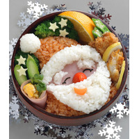 【クリスマス】チキンピラフでサンタクロース弁当　宮澤真理のキャラ弁 画像