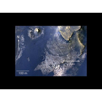 火星に水の痕跡…湖が存在か 画像