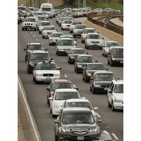 真夏の高速道路渋滞、車内の雰囲気が悪い“イラ充ドライブ”にご注意！ 画像