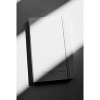 モレスキン×メゾン・マルタン・マルジェラ、日本限定の真っ白なノート 画像