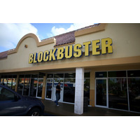 米ビデオ＆DVDレンタル、ブロックバスターが事業撤退　300店舗を閉鎖 画像