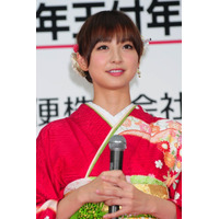 篠田麻里子が仰天告白!?　「私のツイッターは偽物。事務所にも内緒w」 画像