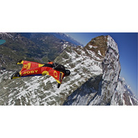 エベレスト頂上からジャンプ!?　驚異の世界記録挑戦をライブ中継 画像