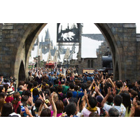 USJ「ハリー・ポッター」オープン……ドラコとルーナが「リベリオ！」 画像