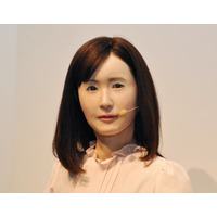 【CEATEC 2014 Vol.7】東芝が「手話のできる人間型アンドロイド」“地平アイこ”さんを出展 画像