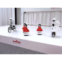 【CEATEC 2014 Vol.42】ムラタ、ロボットでチアリーディング部結成！［動画］ 画像