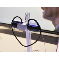 【CES 2015】ソニー、心拍センサー内蔵のイヤホン型ウェアラブル「Smart B-Trainer」 画像