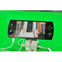 【CES 2015】これはスマホ？それともゲーム機？……中国Snail社の「W3D」 画像