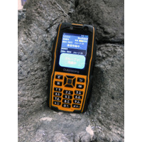 地下でも災害時でも通信可能、業務用IP無線機「SmaTALK II」 画像