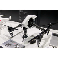 【CP+ 2015 Vol.5】DJI、4K撮影が可能な空撮ドローン「Inspire 1」をデモ 画像