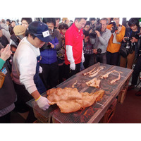 ダイオウイカを食べた！……しみじみ噛み締める味 画像