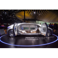 斬新なデザイン！メルセデスベンツ、開発中の自動運転車のコンセプトカー 画像