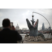 ロンドンにモササウルス?!　 『ジュラシック・ワールド』を再現 画像