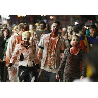 ゾンビの仮装でフラッシュモブ……批判続出のハロウィンイベントが中止 画像