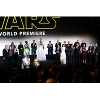 「スター・ウォーズ」ワールドプレミア！ 新旧キャスト勢ぞろい 画像