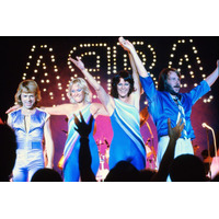 ABBA、サイモン・フラーとVR技術活用で再始動? 画像