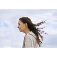 新木優子の“うるキュン”場面写真公開に……映画『僕らのごはんは明日で待ってる』 画像