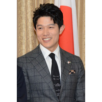 鈴木亮平、自身の恋愛感語るも「変態」と言われる 画像