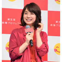 石田ゆり子、料理にチャレンジし成功するも「料理名は言えない」と照れ笑い 画像