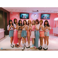 TWICE、渋谷109をサプライズ訪問でファン歓喜 画像