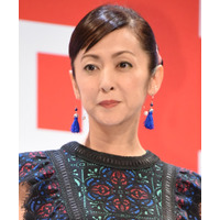 斉藤由貴、中高時代の癖は「鏡の前で一人でしゃべること」 画像