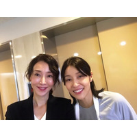 稲森いずみと水野美紀との自撮り2ショットに反響 画像