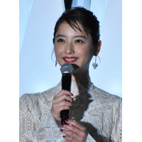 佐々木希、妊娠は「まだ」と否定するも幸せいっぱい「小さな幸せが今はとても嬉しい」 画像