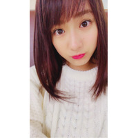 平祐奈、白いニットを着たセルフィーショットにファンから反響 画像
