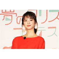 佐々木希の可愛すぎるどアップショットが話題 画像