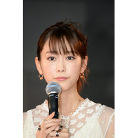 桐谷美玲、ブルガリ身に着け「頑張った自分へのご褒美はジュエリーやバックを」 画像