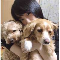 川栄李奈、愛犬との写真がかわいすぎると話題！「犬になりたい」の声も 画像