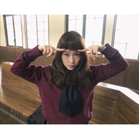 川栄里奈、キュートなオン眉ショットを公開！「5歳は若く見える」の声も 画像