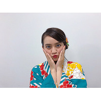 岡田結実、涼しげな浴衣姿を公開！“たこチュー”顔も披露 画像