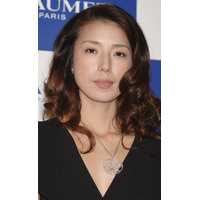 高橋ひとみ、キスがあまりに上手で本当に好きになった俳優告白 画像