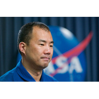 宇宙飛行士・野口聡一、もし宇宙人がいたら？に「さっさと写真撮ってツイートする」 画像